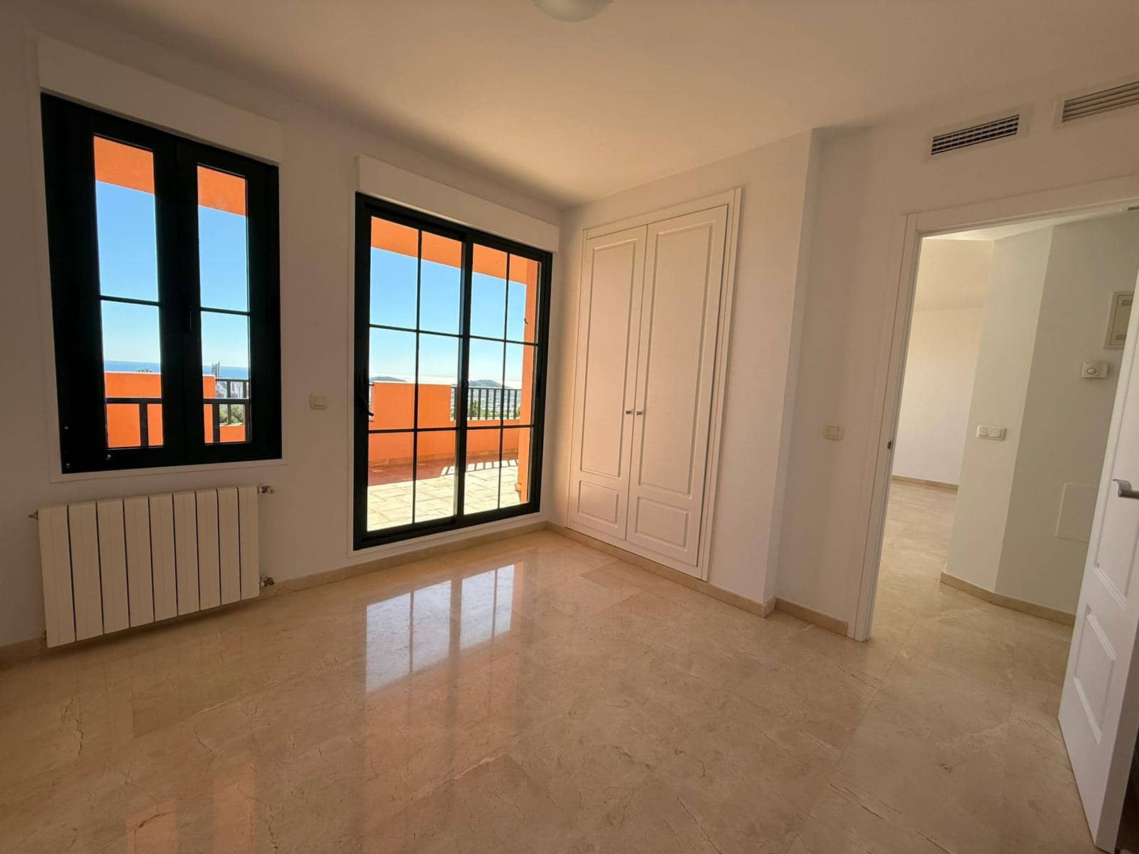 Apartamento de 1 habitación en Finestrat en venta con piscina garaje - 315.000 € (Ref: 9894782)