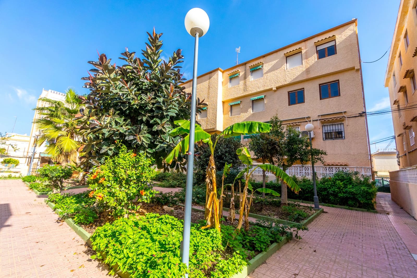 2 soveværelse Lejlighed til salg i La Mata - € 215.000 (Ref: 9932357)