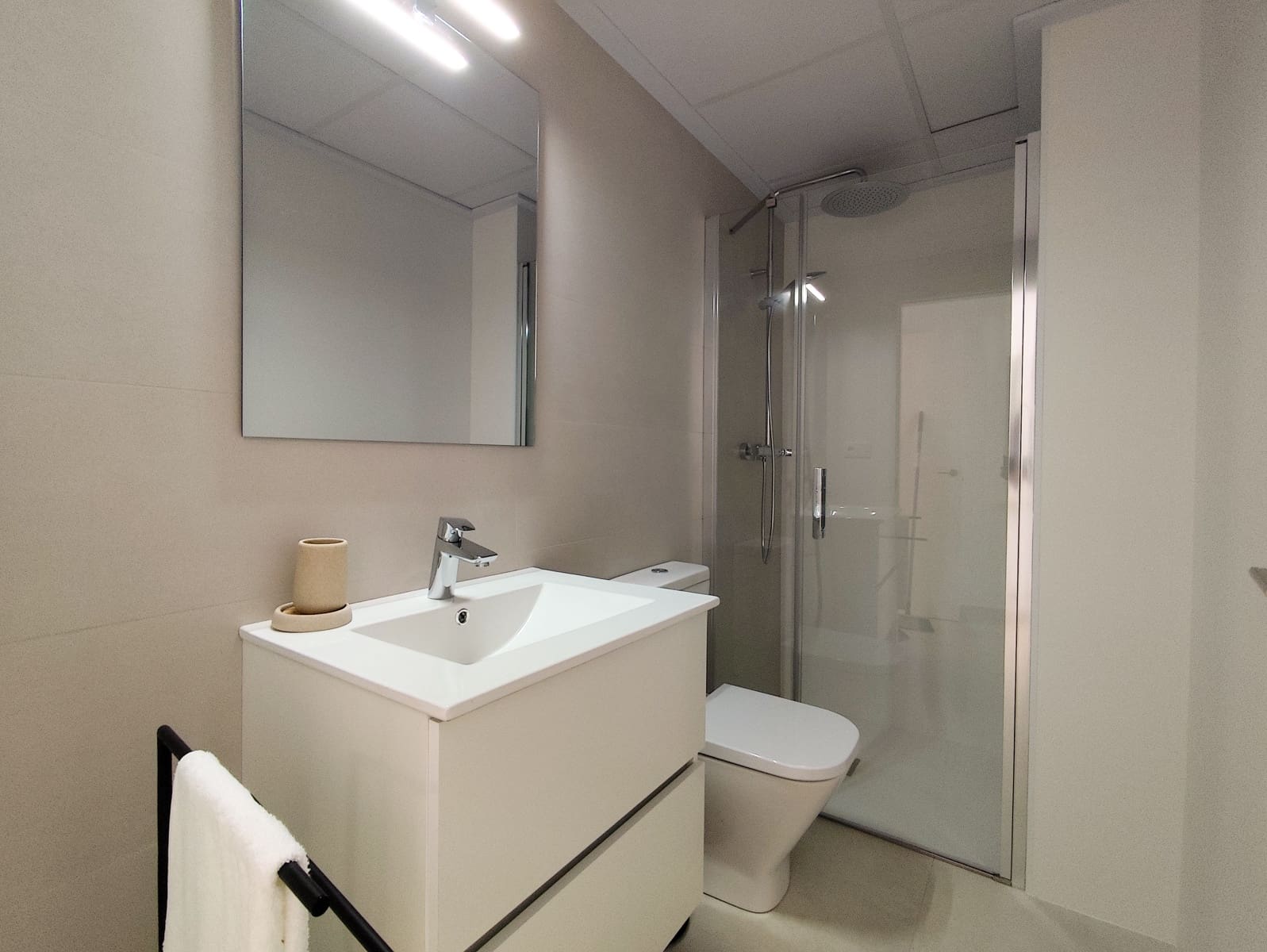 3 quarto Moradia em Banda para venda em Cox com piscina garagem - 255 000 € (Ref: 9944931)