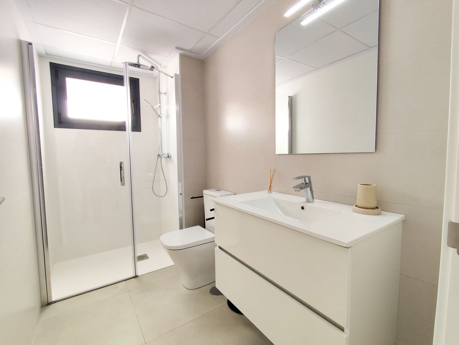 3 quarto Moradia em Banda para venda em Cox com piscina garagem - 255 000 € (Ref: 9944931)