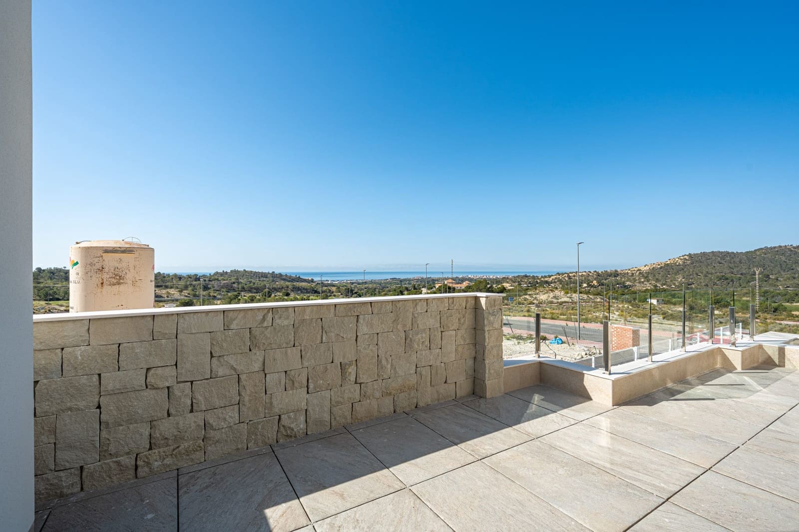 3 sypialnia Willa na sprzedaż w Finestrat z basenem garażem - 635 000 € (Ref: 9946613)
