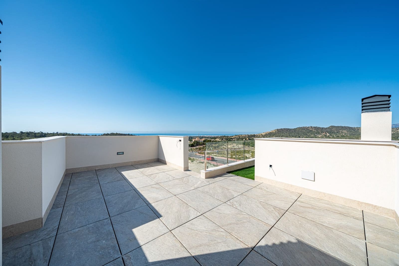 3 sypialnia Willa na sprzedaż w Finestrat z basenem garażem - 635 000 € (Ref: 9946613)