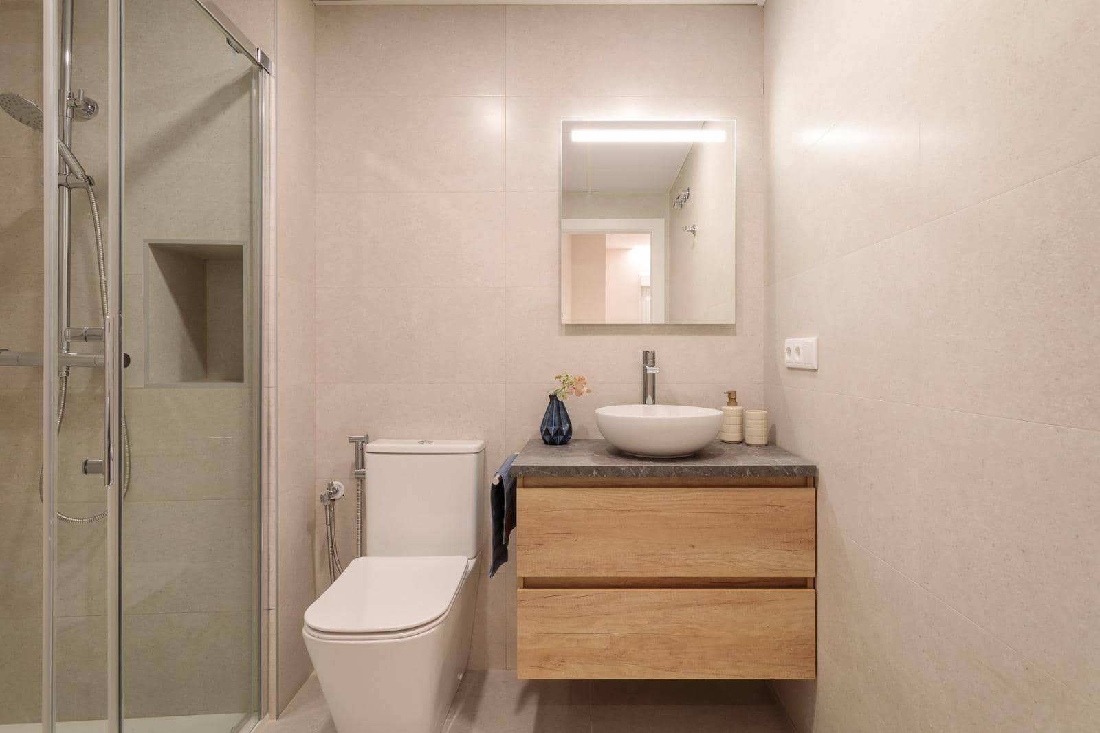1 sovrum Lägenhet att hyra i Elche / Elx - 750 € (Ref: 10059323)