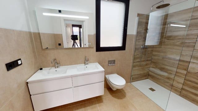 4 Zimmer Villa zu verkaufen in La Romana mit Pool - 350.000 € (Ref: 6731426)