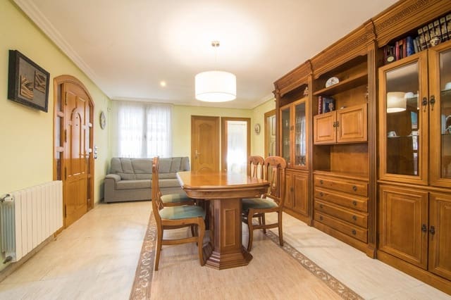 4 quarto Moradia para venda em La Romana - 275 000 € (Ref: 7604410)