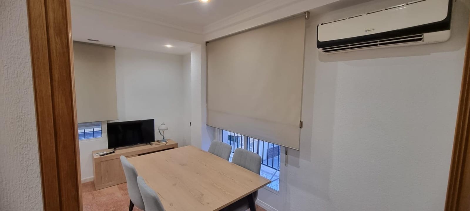 4 bedroom Flat for rent in Elche / Elx - € 1,100 (Ref: 9049025)
