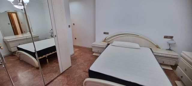 4 bedroom Flat for rent in Altabix, Elche / Elx - € 1,100 (Ref: 9049025)