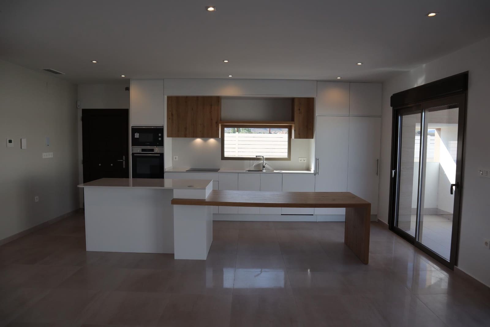 3 bedroom Villa for sale in Aspe with pool garage - € 430,000 (Ref: 9322047)