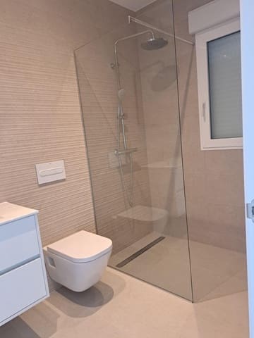 3 soveværelse Villa til salg i La Romana med swimmingpool garage - € 390.000 (Ref: 9322050)
