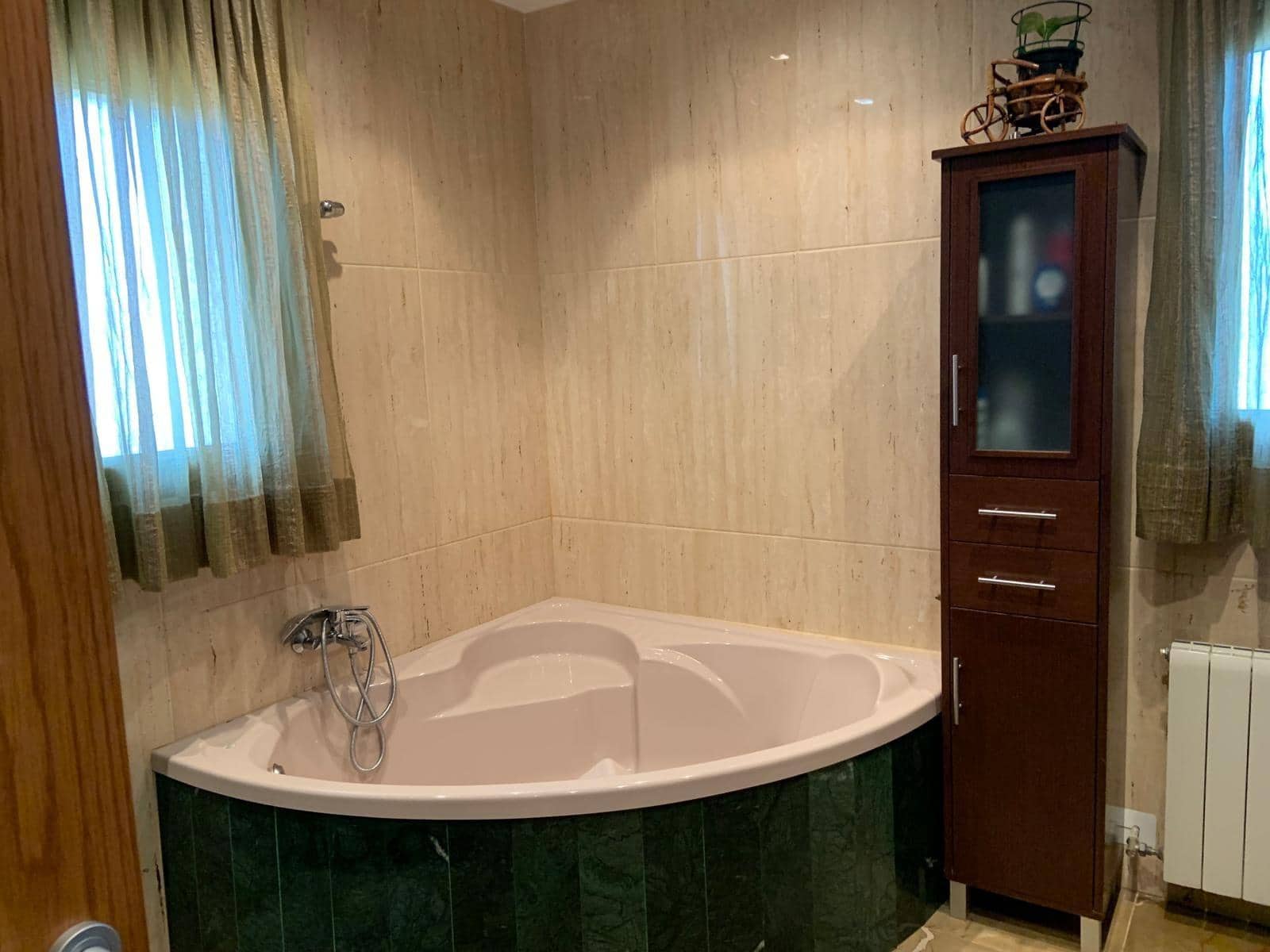 3 soverom Villa til salgs i Novelda med svømmebasseng garasje - € 550 000 (Ref: 9374693)