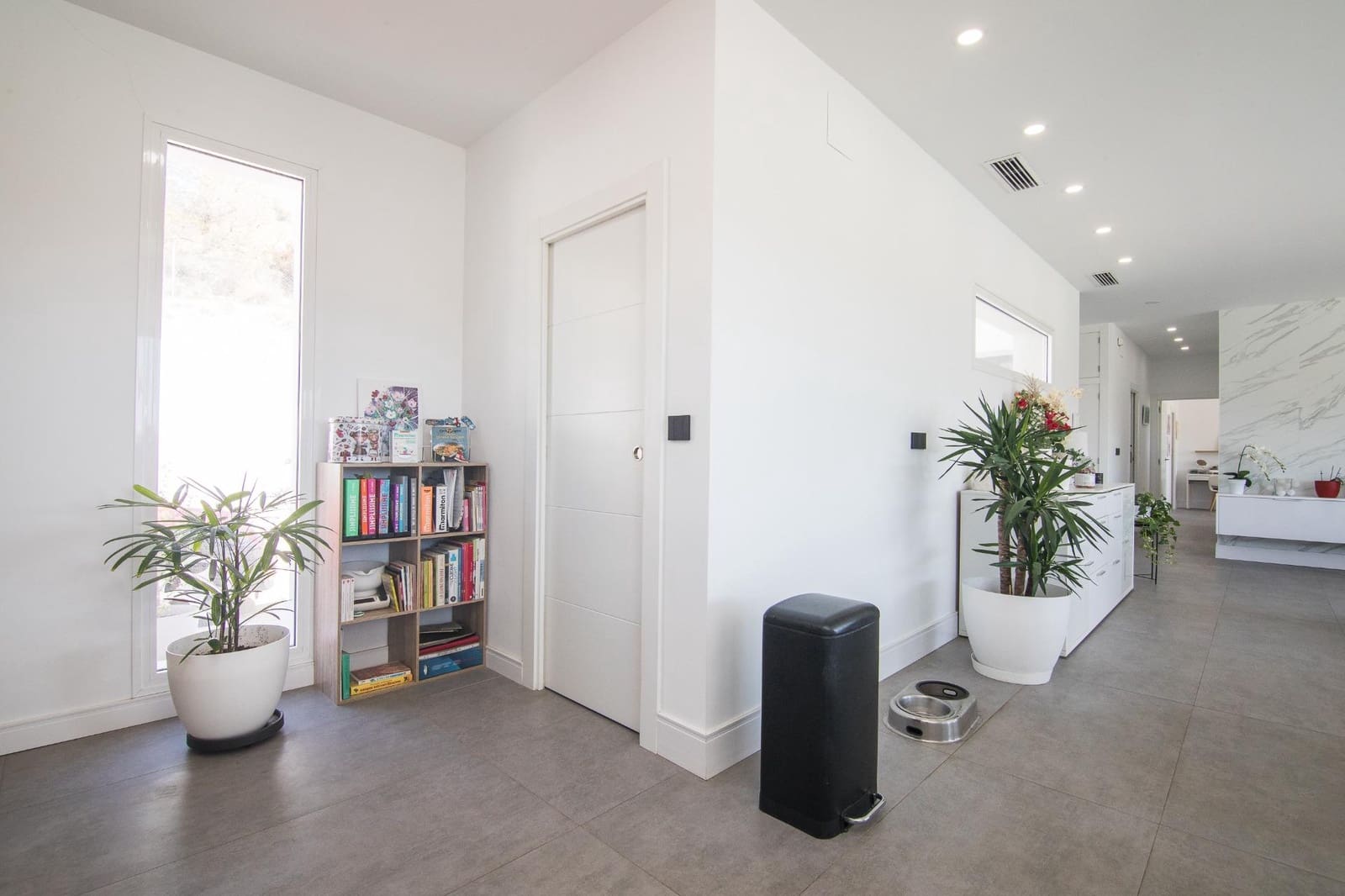 4 makuuhuone Huvila myytävänä paikassa La Romana mukana 
autotalli - 1 050 000 € (Ref: 9377902)