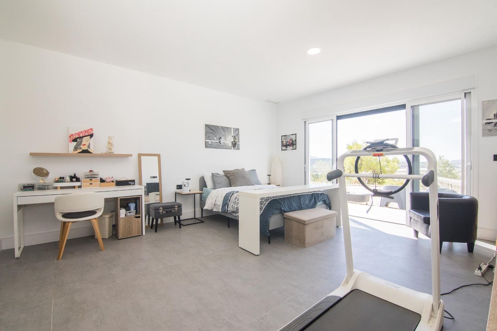 4 makuuhuone Huvila myytävänä paikassa La Romana mukana 
autotalli - 1 050 000 € (Ref: 9377902)