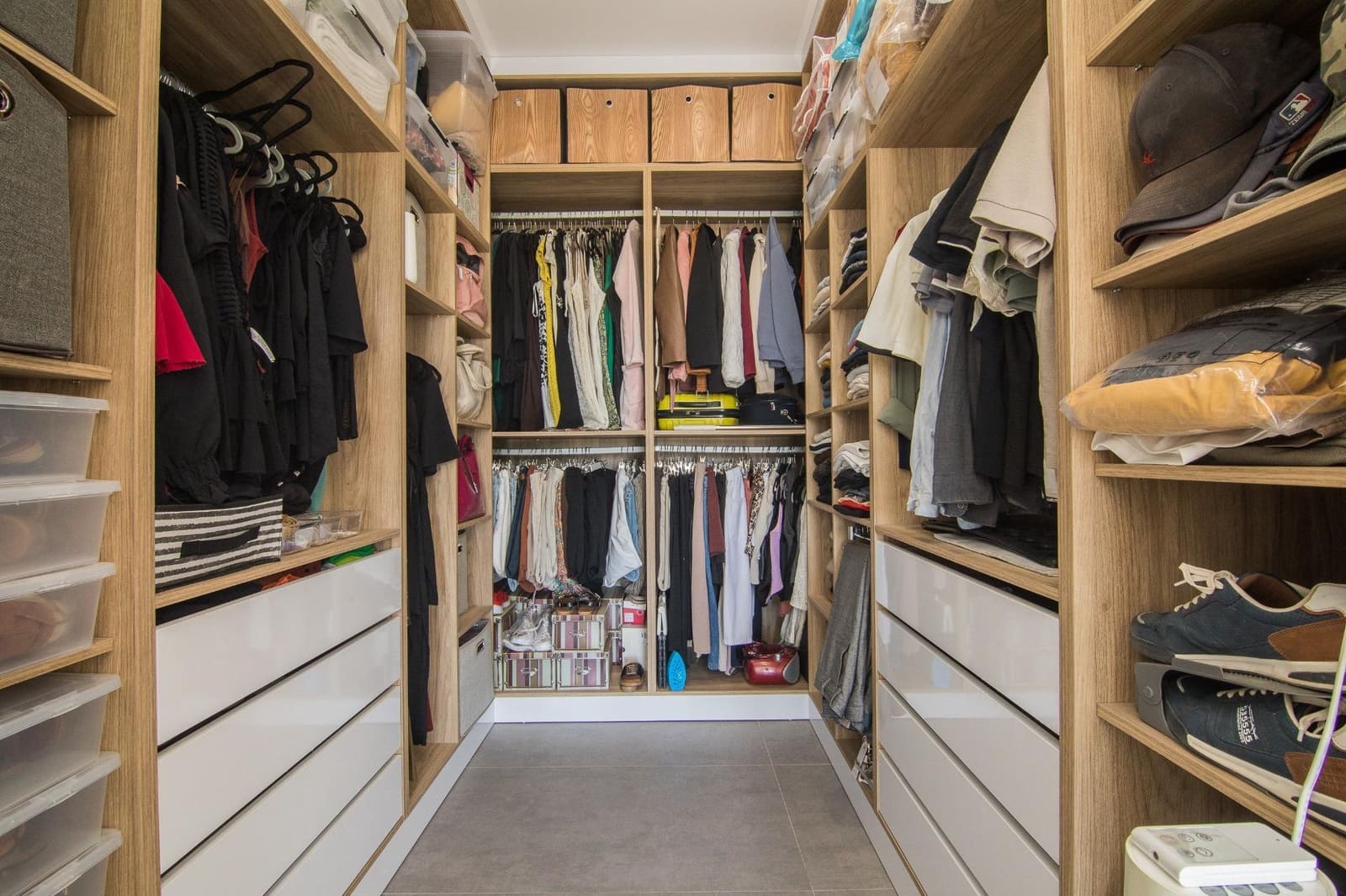 4 makuuhuone Huvila myytävänä paikassa La Romana mukana 
autotalli - 1 050 000 € (Ref: 9377902)