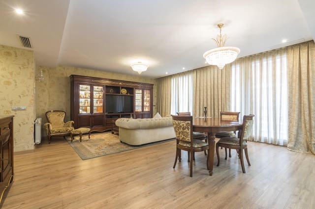 3 quarto Apartamento para venda em Centro, Elche / Elx - 320 000 € (Ref: 9396195)