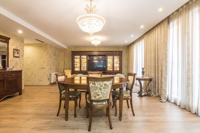 3 quarto Apartamento para venda em Centro, Elche / Elx - 320 000 € (Ref: 9396195)