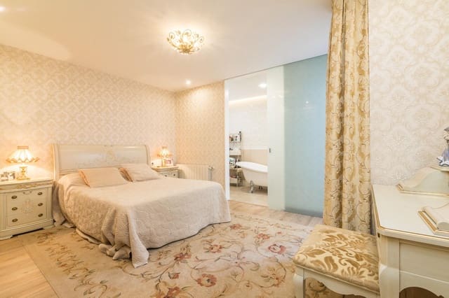 3 quarto Apartamento para venda em Centro, Elche / Elx - 320 000 € (Ref: 9396195)