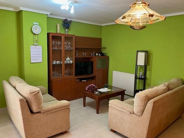 2 bedroom Flat for sale in Alicante / Alacant city with pool garage - € 375,000 (Ref: 9398645)