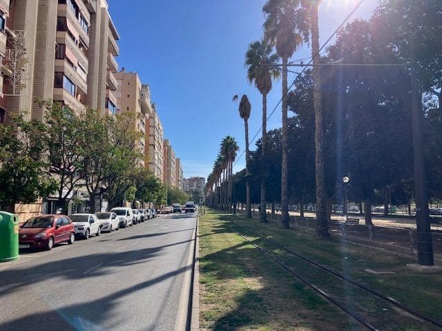 2 bedroom Flat for sale in Alicante / Alacant city with pool garage - € 375,000 (Ref: 9398645)