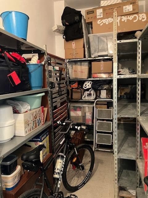 2 bedroom Flat for sale in Alicante / Alacant city with pool garage - € 375,000 (Ref: 9398645)