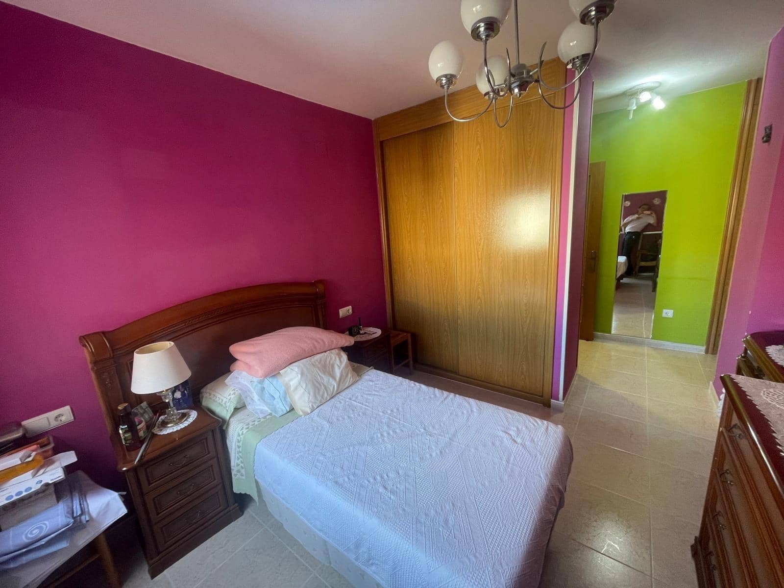 2 bedroom Flat for sale in Alicante / Alacant city with pool garage - € 375,000 (Ref: 9398645)