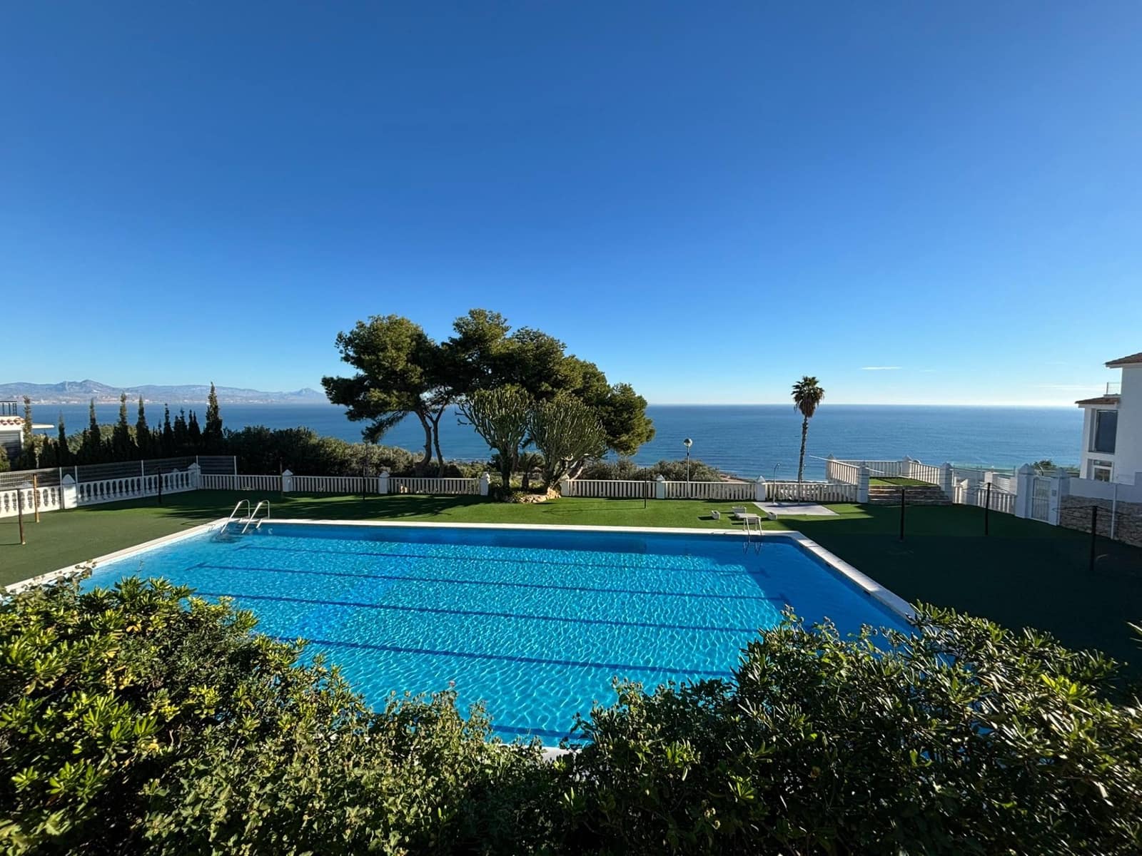 3 soverom Bungalow til salgs i Gran Alacant med svømmebasseng garasje - € 348 000 (Ref: 9437575)