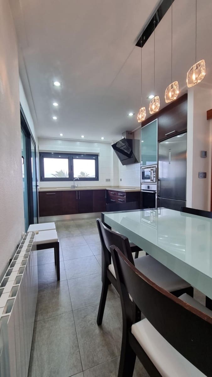 2 soveværelse Lejlighed til leje i Elche / Elx med swimmingpool garage - € 1.150 (Ref: 9491613)