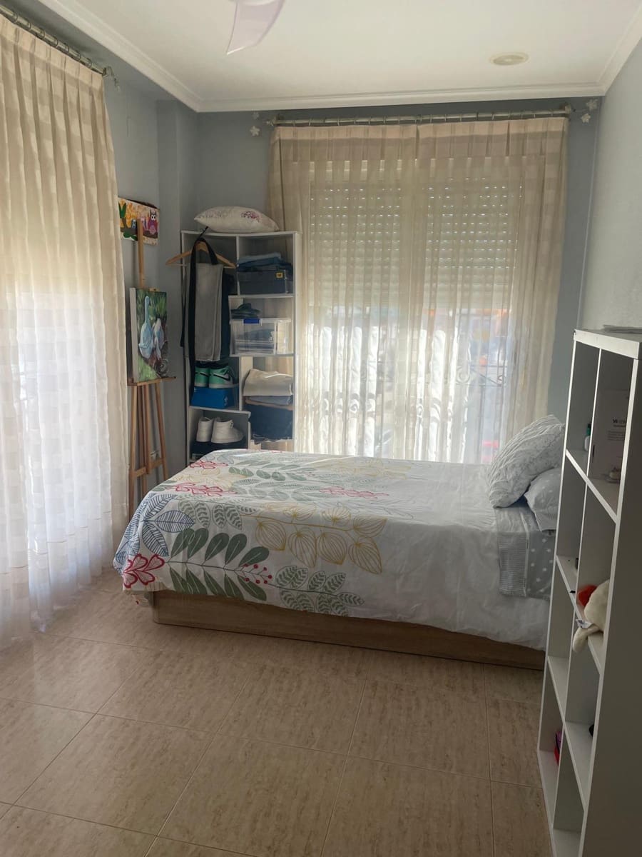 3 bedroom Flat for sale in Aspe with garage - € 157,000 (Ref: 9497541)