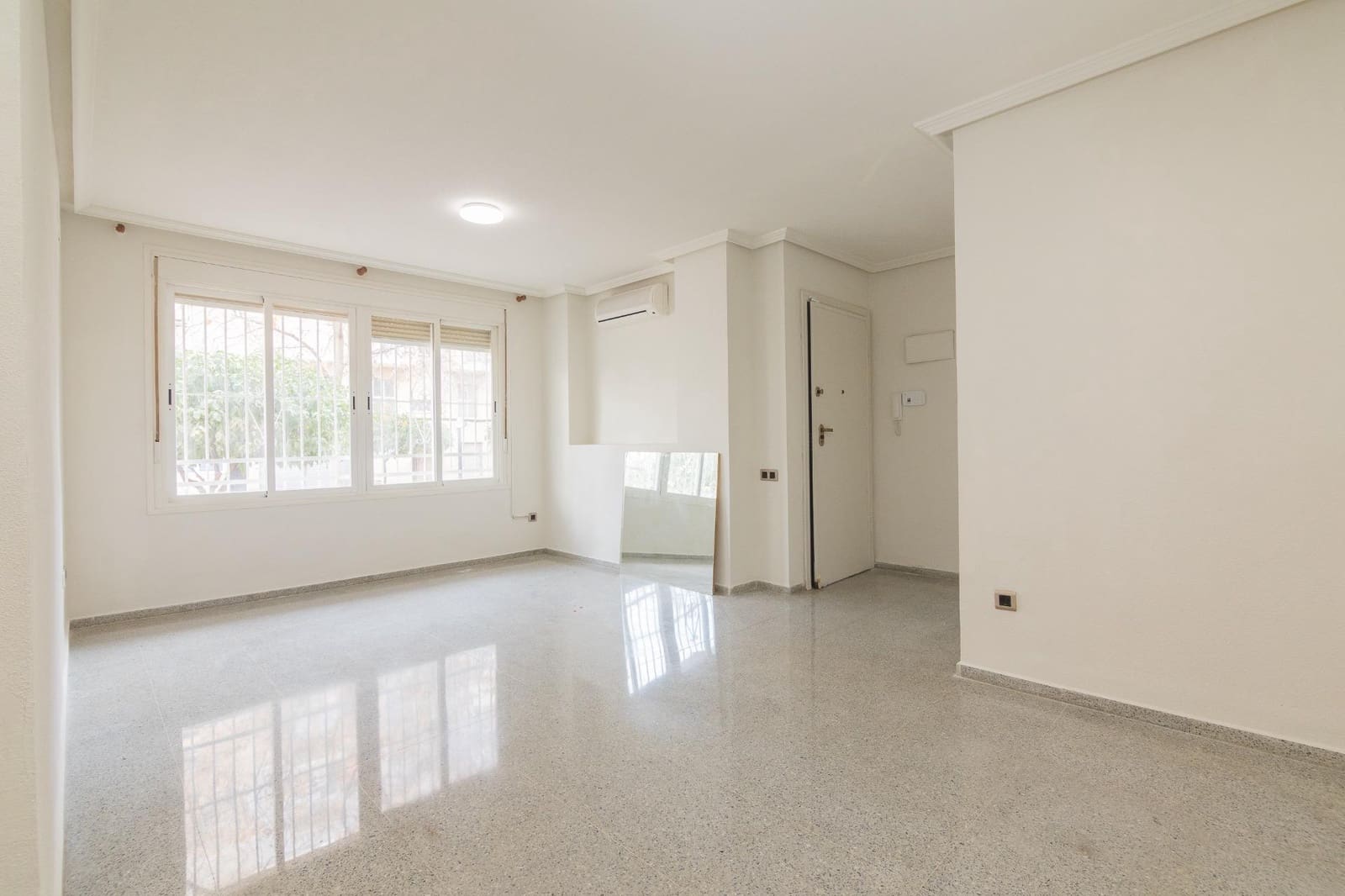 3 bedroom Flat for sale in Elche / Elx - € 158,000 (Ref: 9497543)