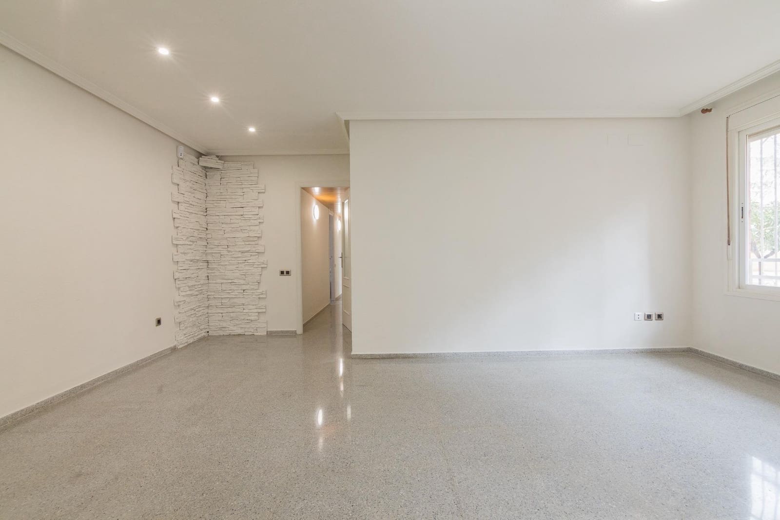 3 bedroom Flat for sale in Elche / Elx - € 158,000 (Ref: 9497543)