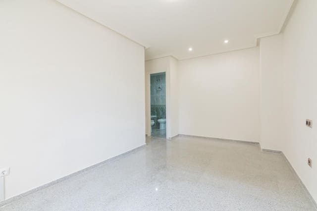 3 bedroom Flat for sale in Elche / Elx - € 158,000 (Ref: 9497543)