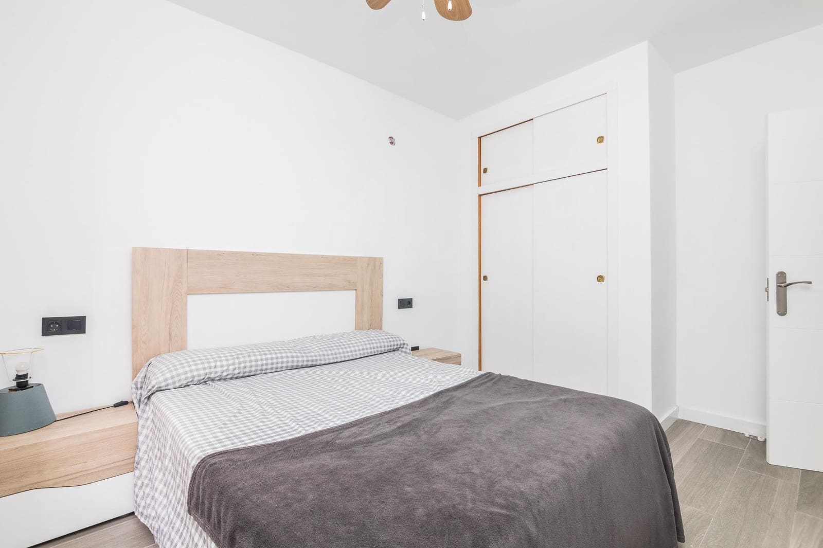 2 makuuhuone Huoneisto myytävänä paikassa Torrevieja - 122 000 € (Ref: 9621828)