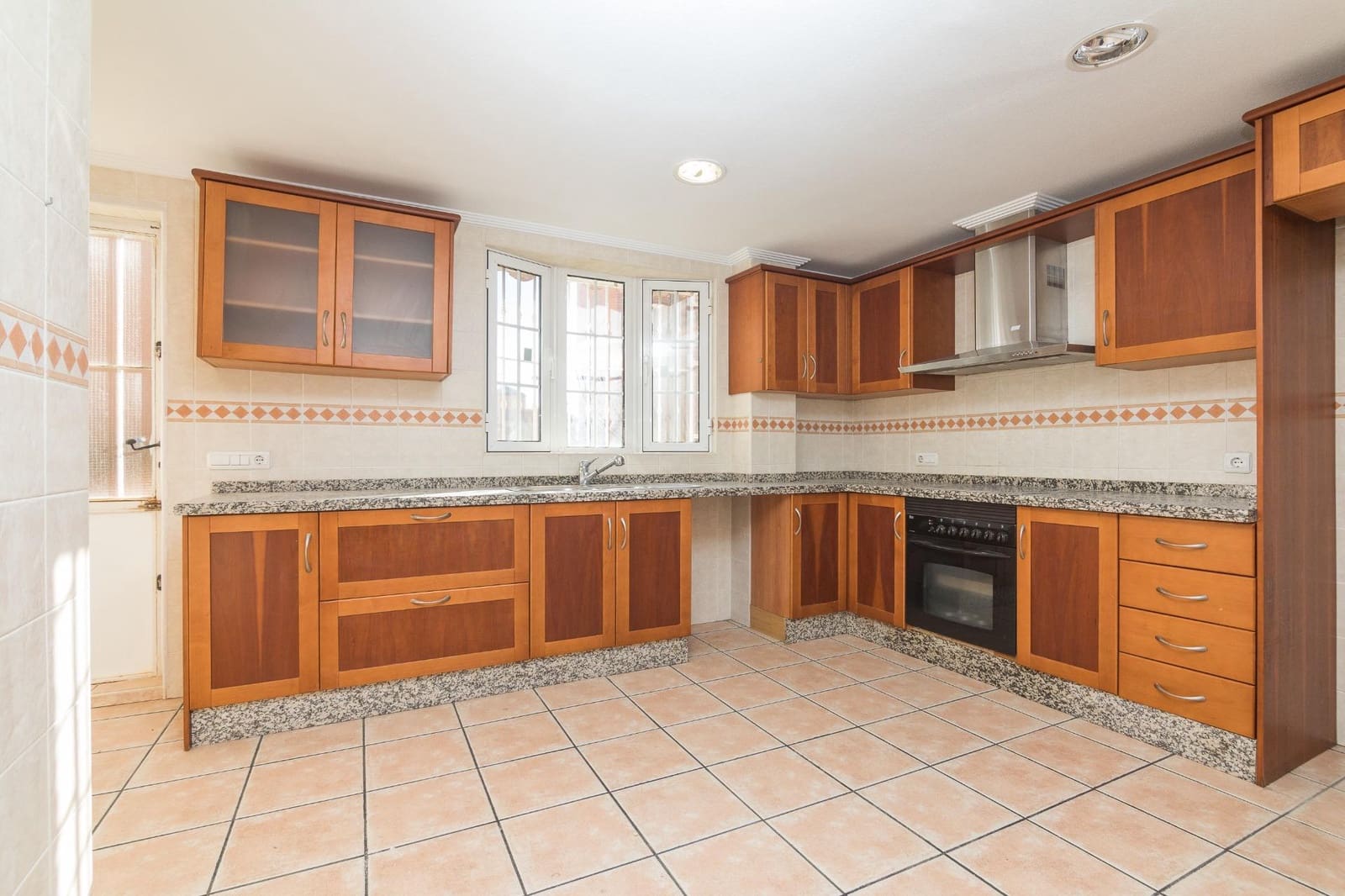 5 camera da letto Villa in vendita in Elche / Elx con piscina - 395.000 € (Rif: 9640387)