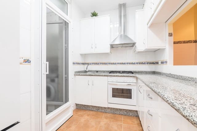 4 soverom Strandleiligheter til salgs i Playa Levante, Santa Pola - € 188 000 (Ref: 9677613)