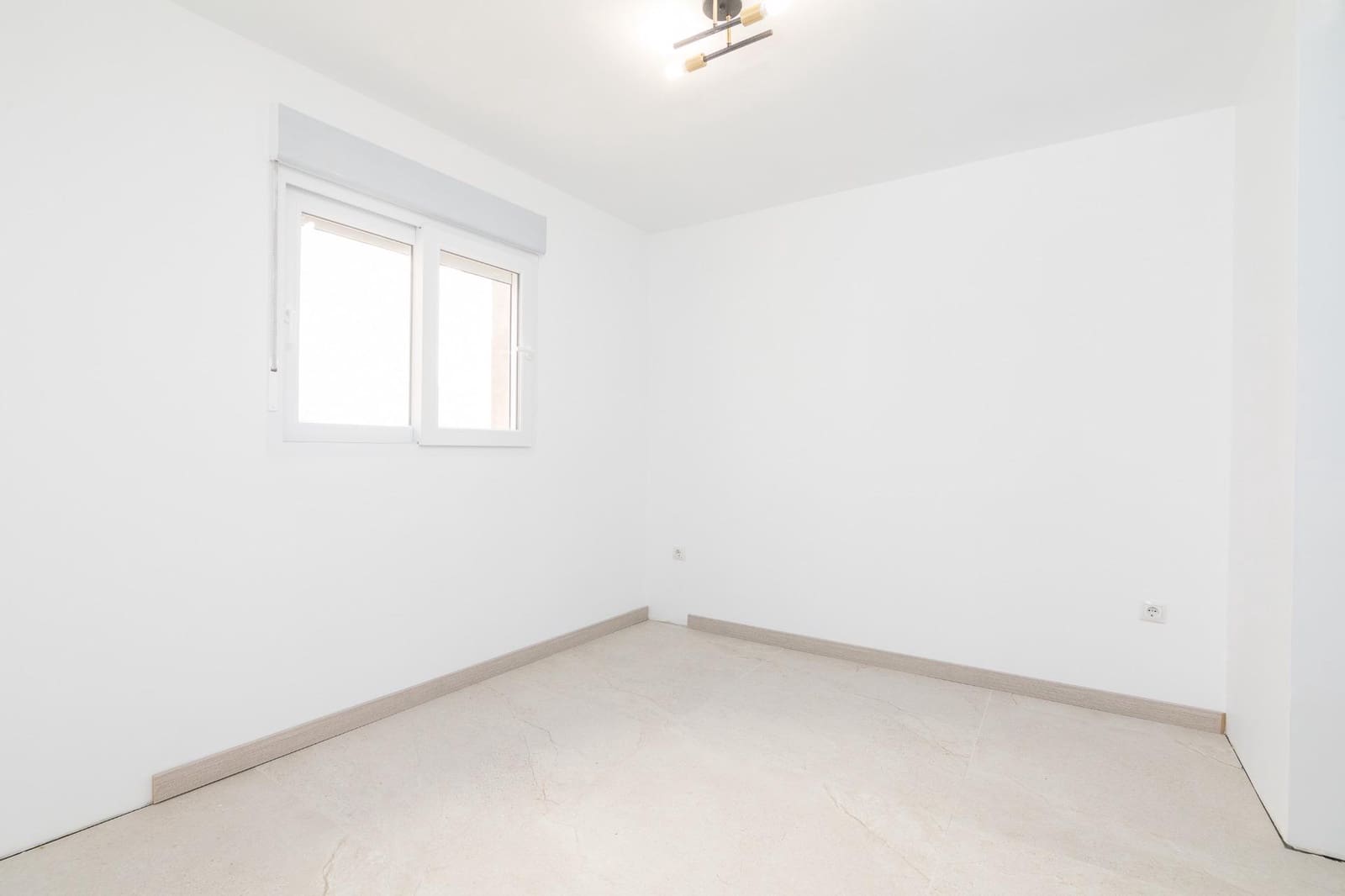 2 Zimmer Wohnung zu verkaufen in Elche / Elx - 208.000 € (Ref: 9683545)