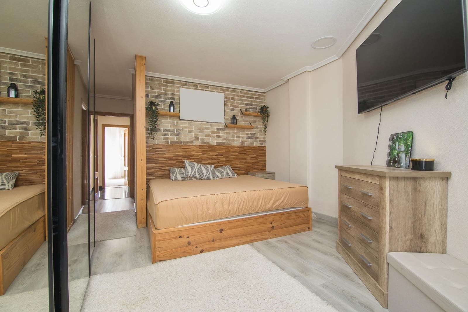 4 makuuhuone Kattohuoneisto myytävänä paikassa Elche / Elx - 238 000 € (Ref: 9721849)