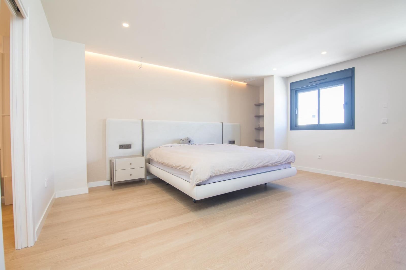 3 soverom Penthouse til salgs i Elche / Elx med svømmebasseng garasje - € 468 000 (Ref: 9735704)