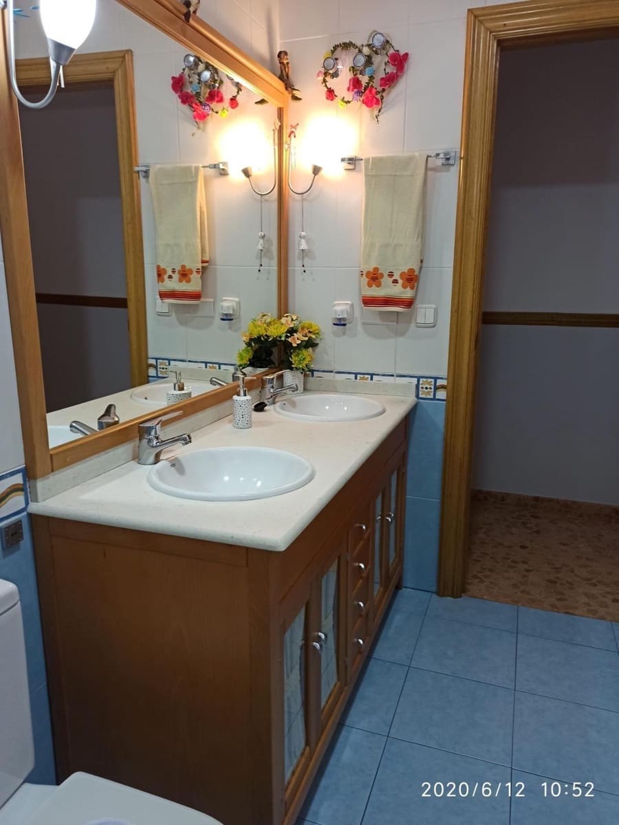 2 soverom Leilighet til leie i Elche / Elx - € 275 (Ref: 9978997)