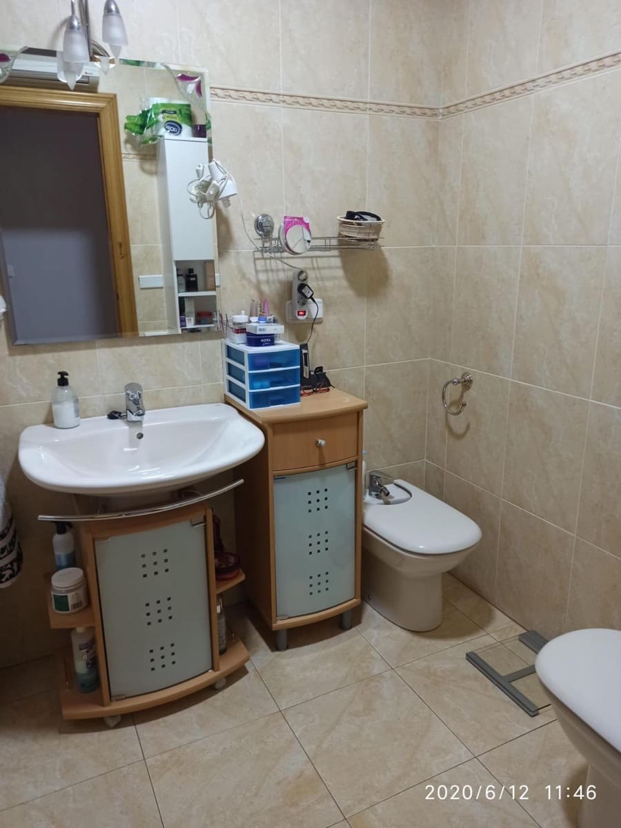 2 soverom Leilighet til leie i Elche / Elx - € 275 (Ref: 9978997)