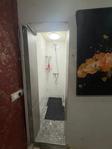 4 makuuhuone Asunto myytävänä paikassa L'Hospitalet de Llobregat - 240 000 € (Ref: 9510163)