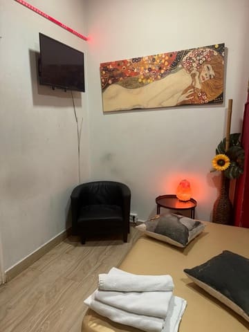 4 makuuhuone Asunto myytävänä paikassa L'Hospitalet de Llobregat - 240 000 € (Ref: 9510163)