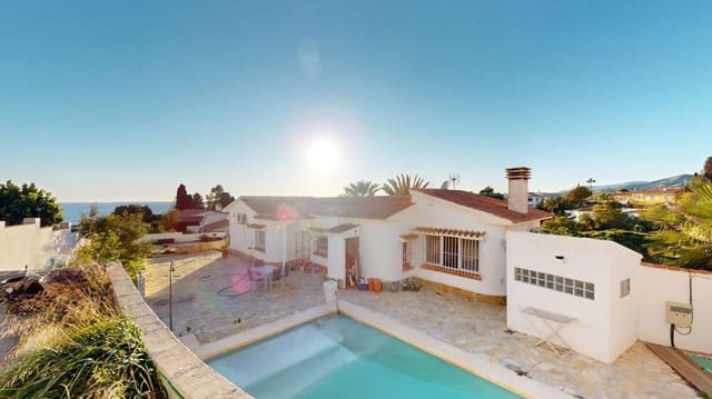 4 sovrum Villa till salu i Vélez-Málaga med pool garage - 650 000 € (Ref: 9515857)