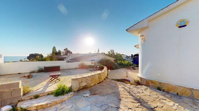 4 sovrum Villa till salu i Vélez-Málaga med pool garage - 650 000 € (Ref: 9515857)