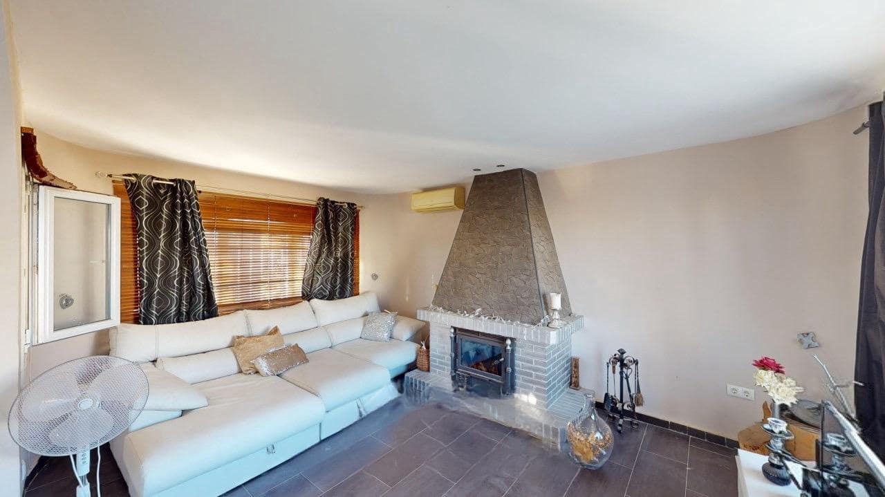 4 sovrum Villa till salu i Velez-Malaga med pool garage - 650 000 € (Ref: 9515857)