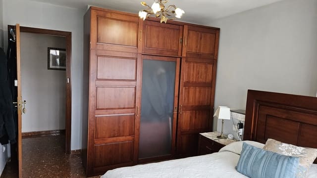 4 soverom Leilighet til salgs i La Roca, Málaga by - € 345 000 (Ref: 9528987)