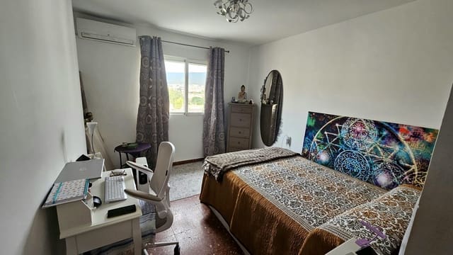 4 soverom Leilighet til salgs i La Roca, Málaga by - € 345 000 (Ref: 9528987)