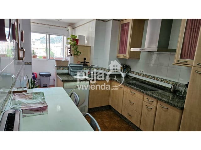 4 Zimmer Wohnung zu verkaufen in Málaga Stadt - 345.000 € (Ref: 9528987)