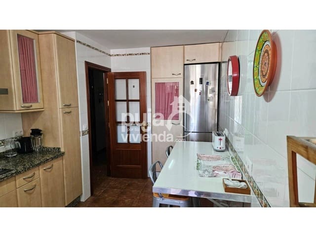 4 Zimmer Wohnung zu verkaufen in Málaga Stadt - 345.000 € (Ref: 9528987)