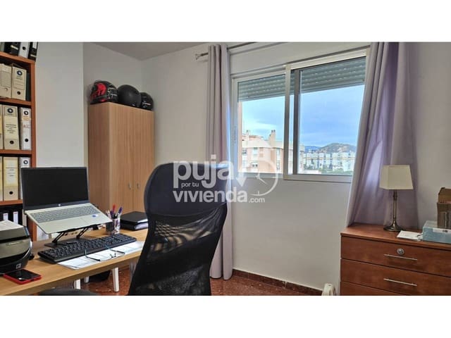 4 Zimmer Wohnung zu verkaufen in Málaga Stadt - 345.000 € (Ref: 9528987)