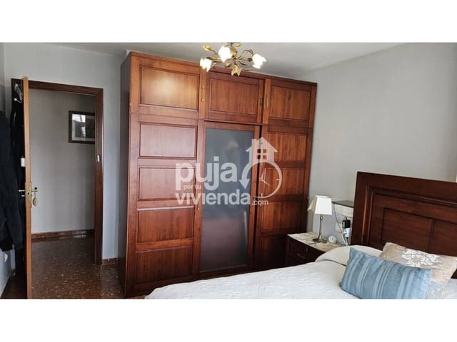 4 Zimmer Wohnung zu verkaufen in Málaga Stadt - 345.000 € (Ref: 9528987)