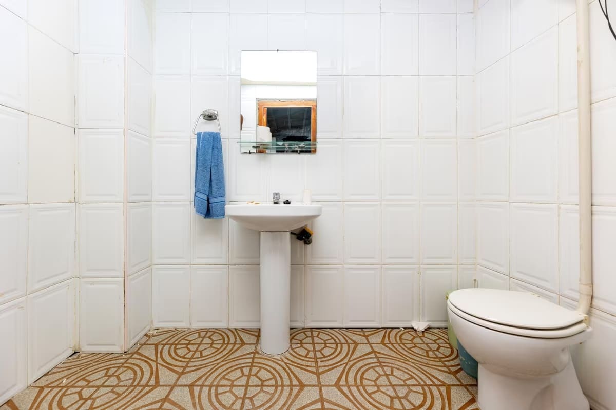 4 soverom Hus til salgs i Iznalloz med garasje - € 199 000 (Ref: 9531987)